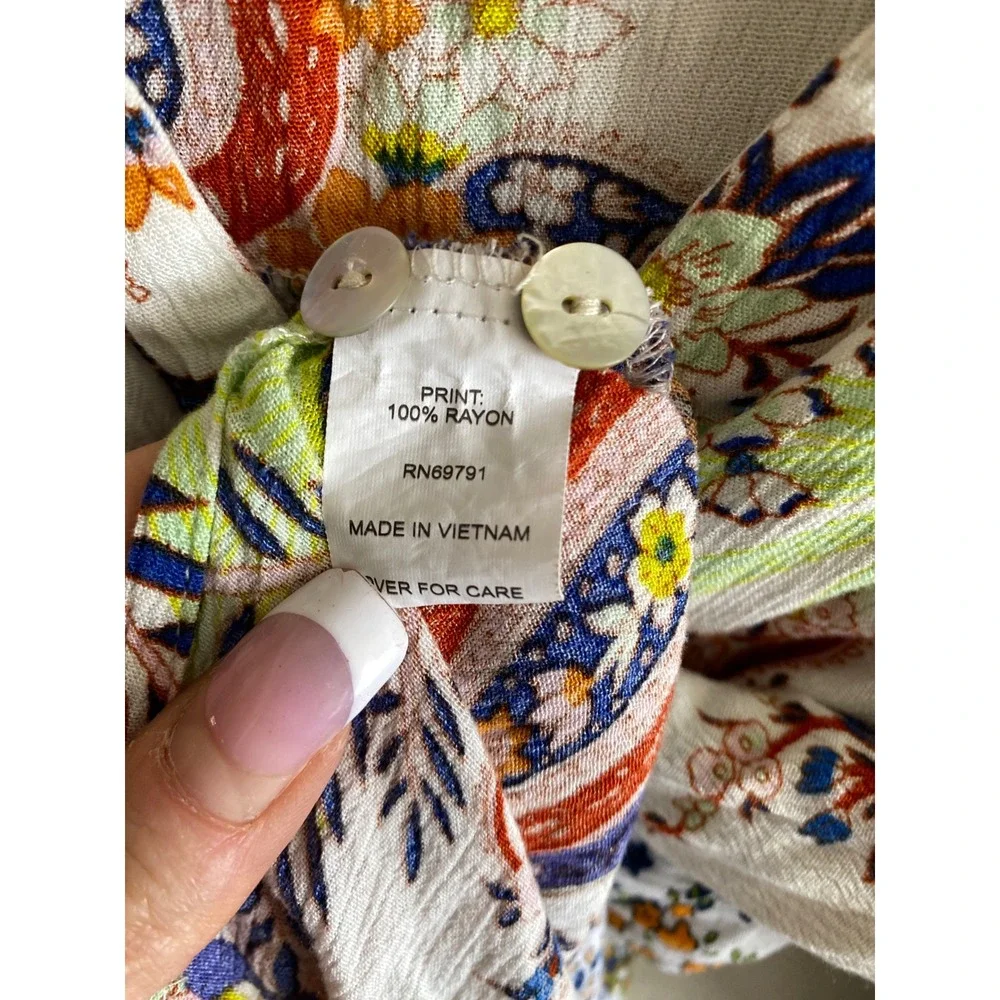 Fig & Flower Blouse M Boho Paisley Floral Rayon Button Tab Sleeve Split Top Chic - Picture 4 of 12